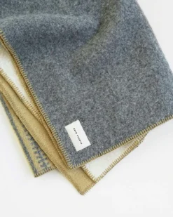 Aiyana No. 02 Wolldecke, Creme/Grau -Hay || Linie Design || Bloomingville Verkäufe hein studio aiyana plaid no 02 3