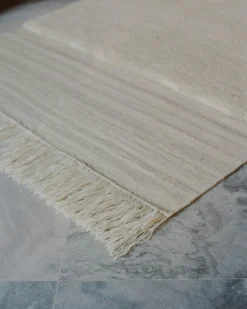 Linie Design Eternal Eye Wollteppich Natural, 140x200 Cm -Hay || Linie Design || Bloomingville Verkäufe linie design eternal eye wollteppich 5 1