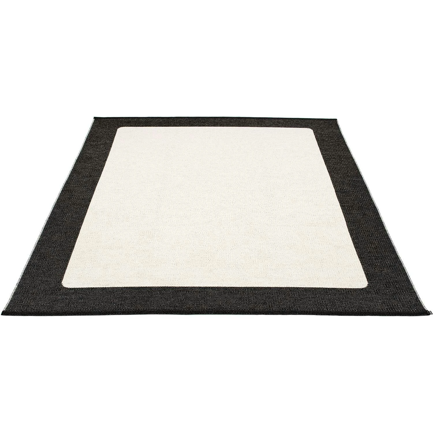 Ilda Teppich 180x180 Cm, Black / Vanilla 1 Ilda Teppich 180x180 Cm, Black / Vanilla