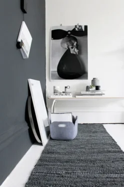 Lederteppich 75x300, Dunkelgrau -Hay || Linie Design || Bloomingville Verkäufe rug solid lederteppich 140x200 dunkelgrau 1