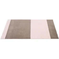 Stripes Teppich Sandfarben/Light Rose, 67x120 Cm 8 Stripes Teppich Sandfarben/Light Rose, 67x120 Cm -Hay || Linie Design || Bloomingville Verkäufe tica copenhagen polyamide stripes horizontal sand light rose 7